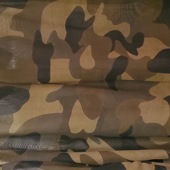 Feathers Girl's Small Sheer Camo Button Up Top - Picture 3 of 3